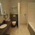 De Twee Linden 4*