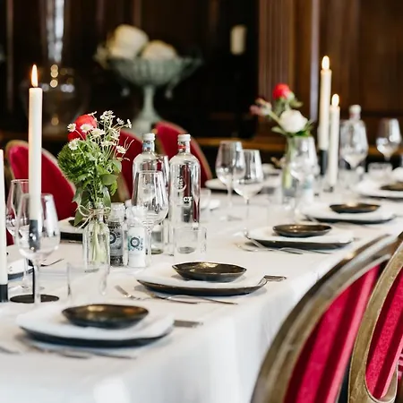 De Twee Linden Hotel