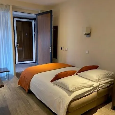 De Twee Linden Hotel 4*