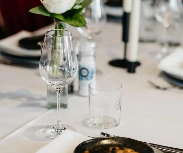 De Twee Linden Hotel