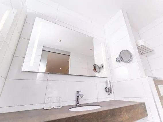 De Twee Linden Hotel Beneden-Leeuwen