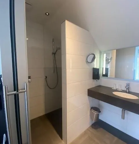 De Twee Linden Hotel 4*