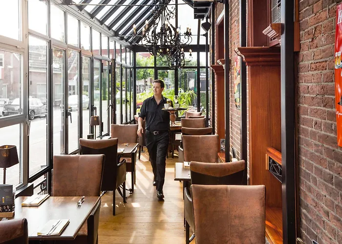 De Twee Linden Hotel 4*