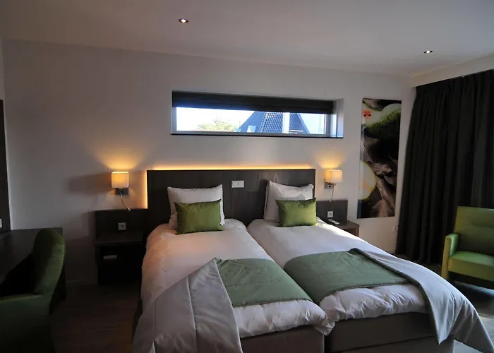 De Twee Linden Beneden-Leeuwen