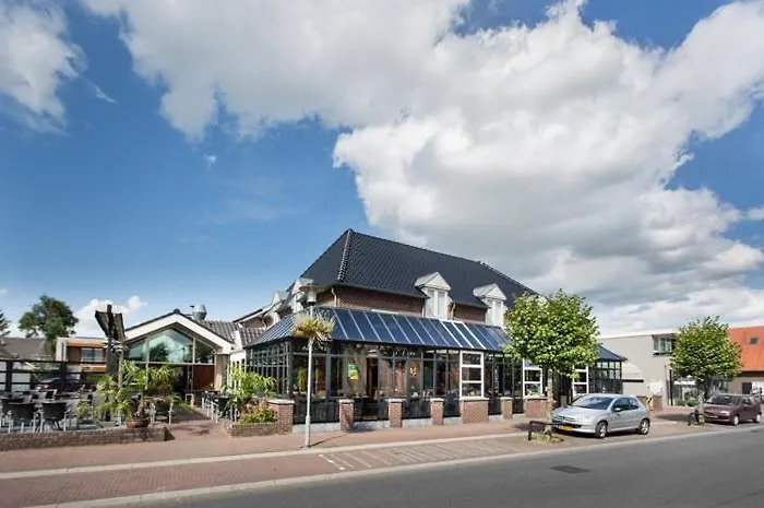 De Twee Linden 4* Beneden-Leeuwen