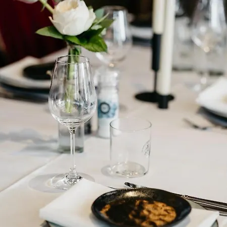 De Twee Linden Hotel