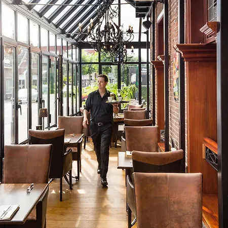 De Twee Linden Hotel 4*
