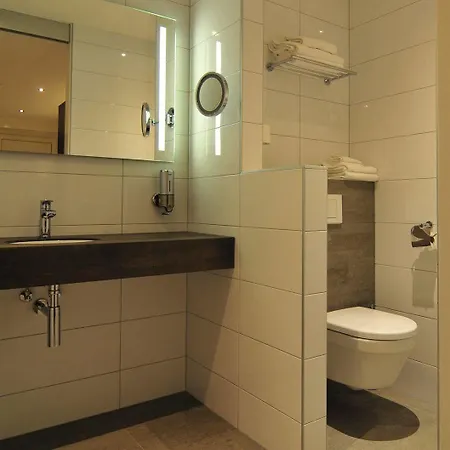 De Twee Linden 4*